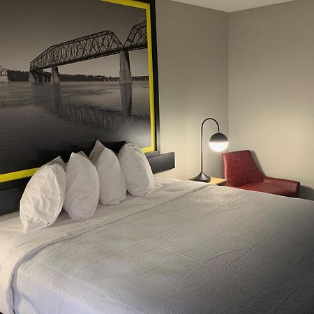 Super 8 By Wyndham Kirksville-University Area Εξωτερικό φωτογραφία