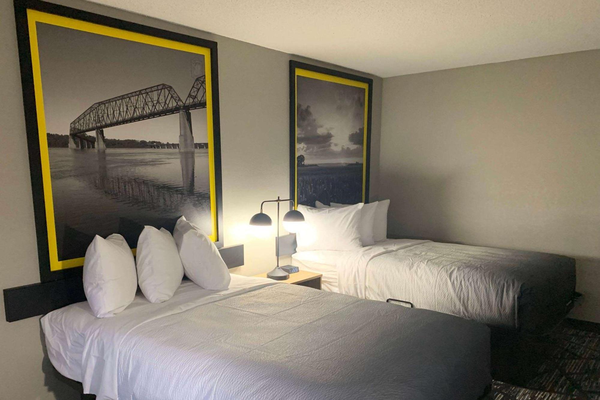 Super 8 By Wyndham Kirksville-University Area Εξωτερικό φωτογραφία