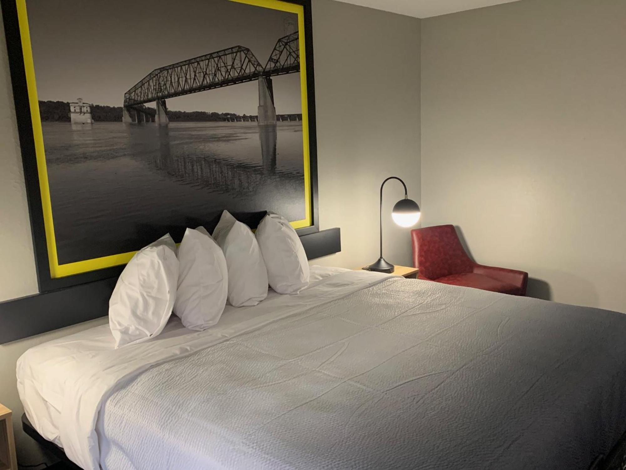 Super 8 By Wyndham Kirksville-University Area Εξωτερικό φωτογραφία