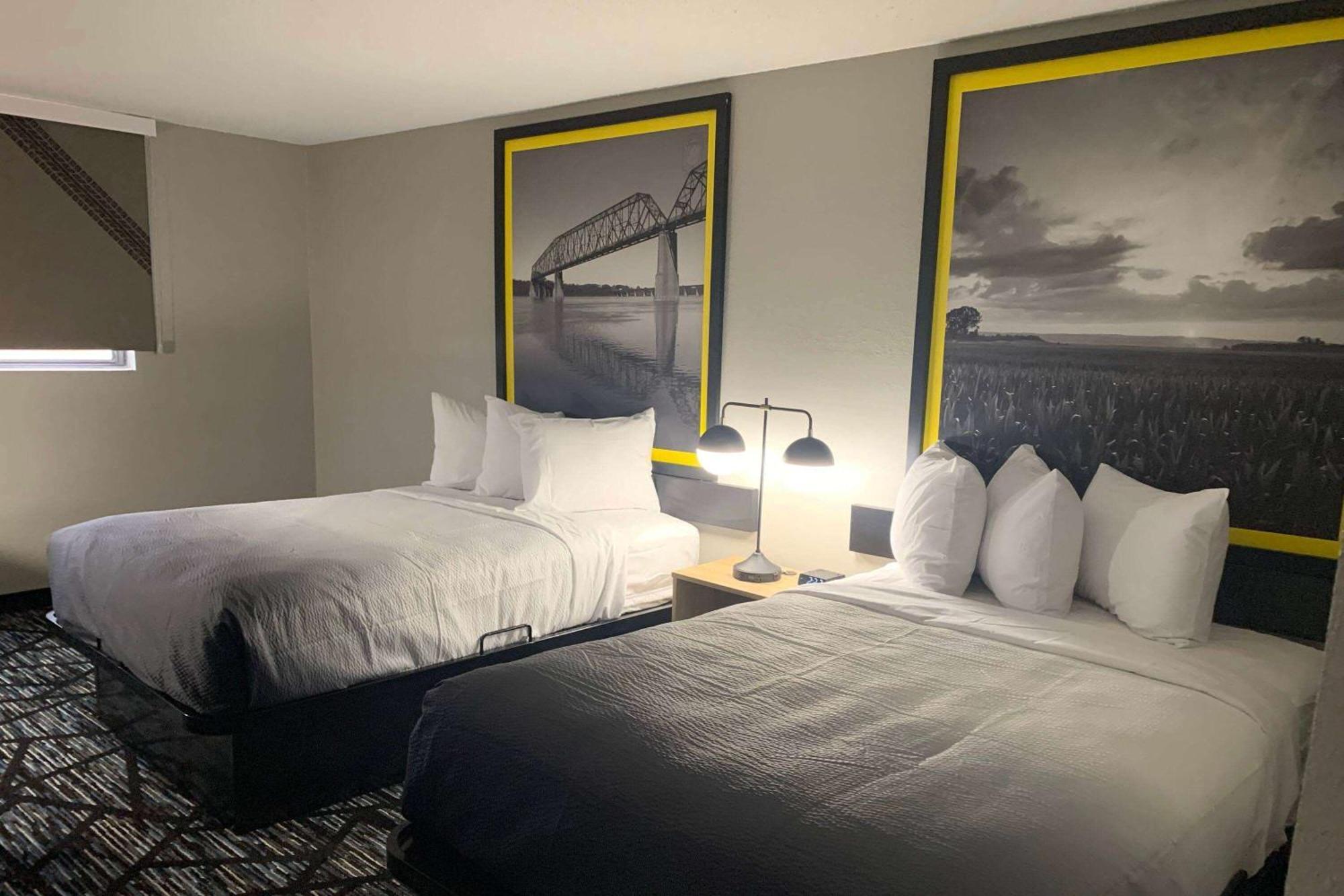 Super 8 By Wyndham Kirksville-University Area Εξωτερικό φωτογραφία