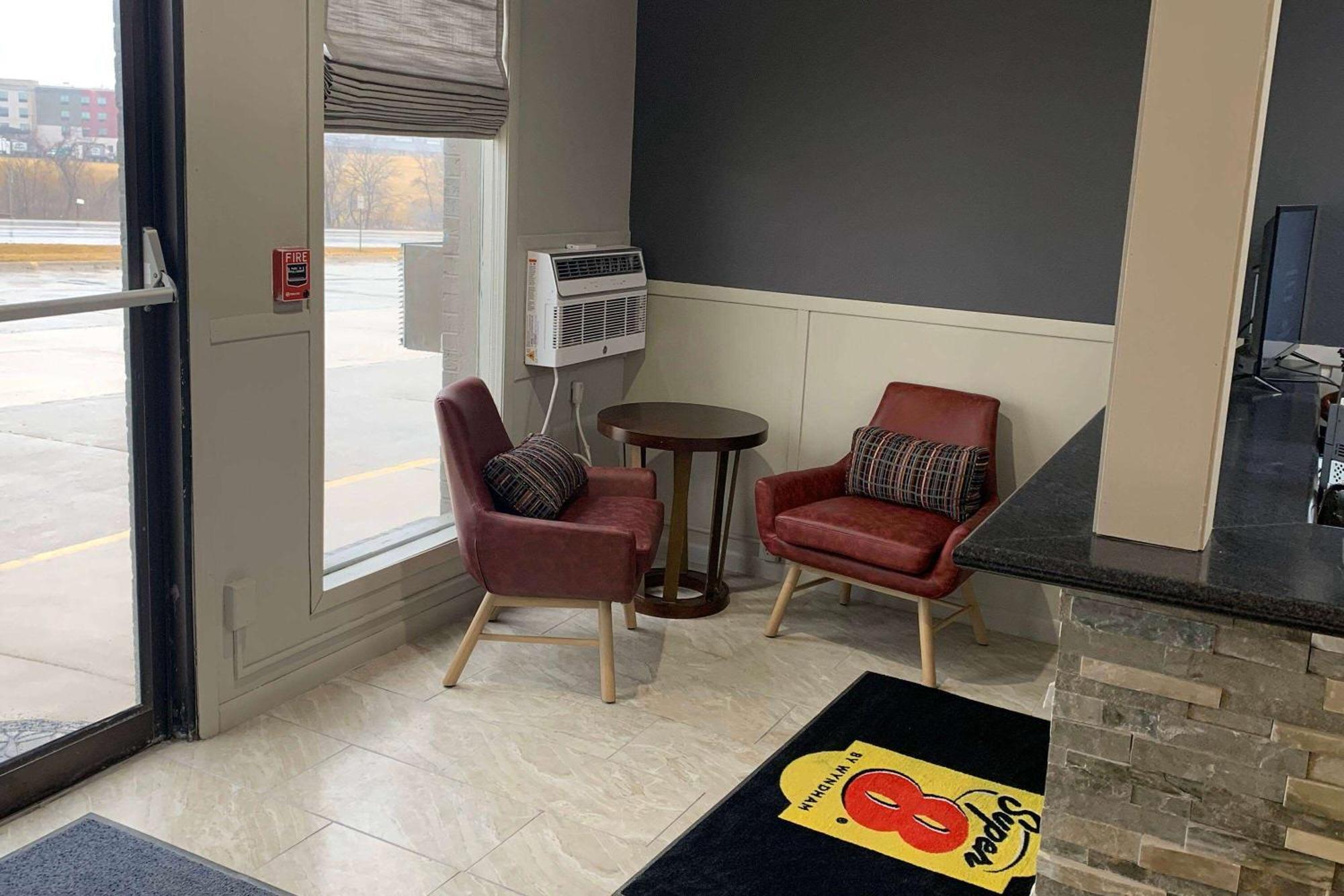 Super 8 By Wyndham Kirksville-University Area Εξωτερικό φωτογραφία